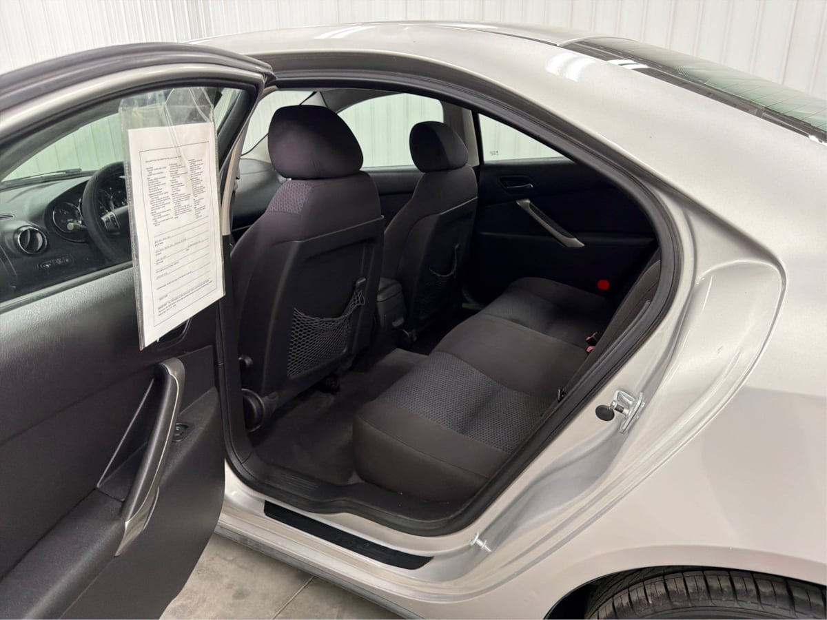 Pontiac G6 photo 11