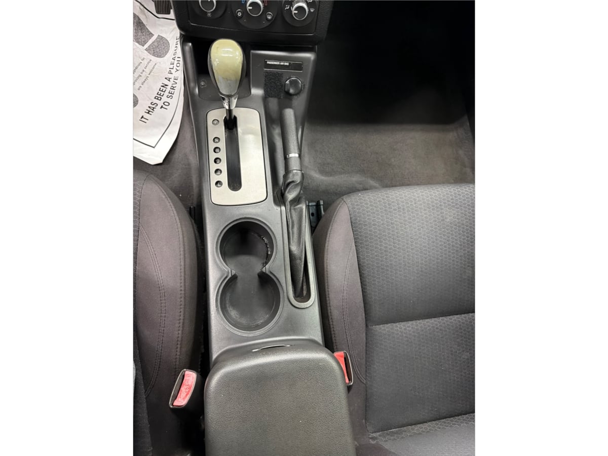 Pontiac G6 photo 17