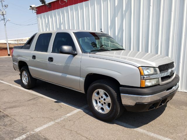 Sold 2005 Chevrolet Avalanche Z66 in Phoenix