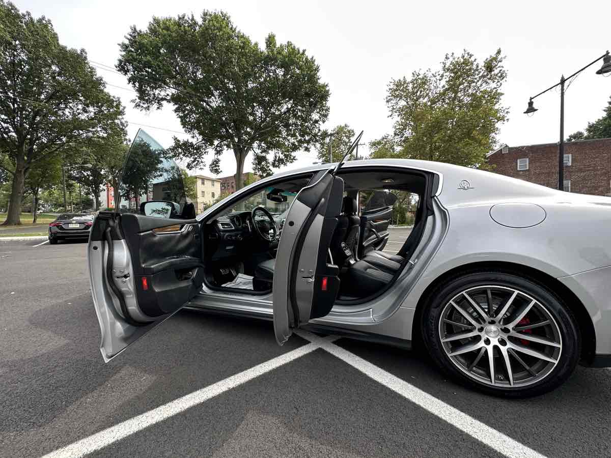 2014 Maserati Ghibli S Q4 photo 21
