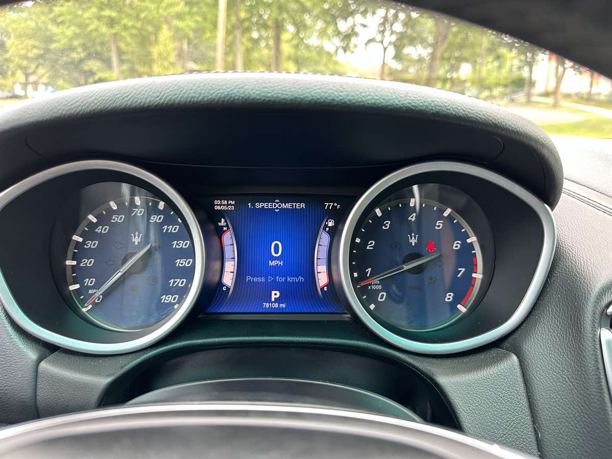 2014 Maserati Ghibli S Q4 photo 30