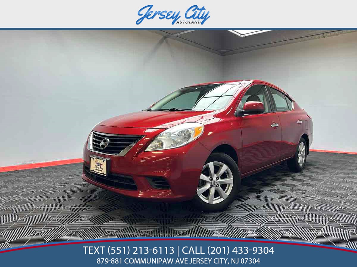 2014 Nissan Versa SV