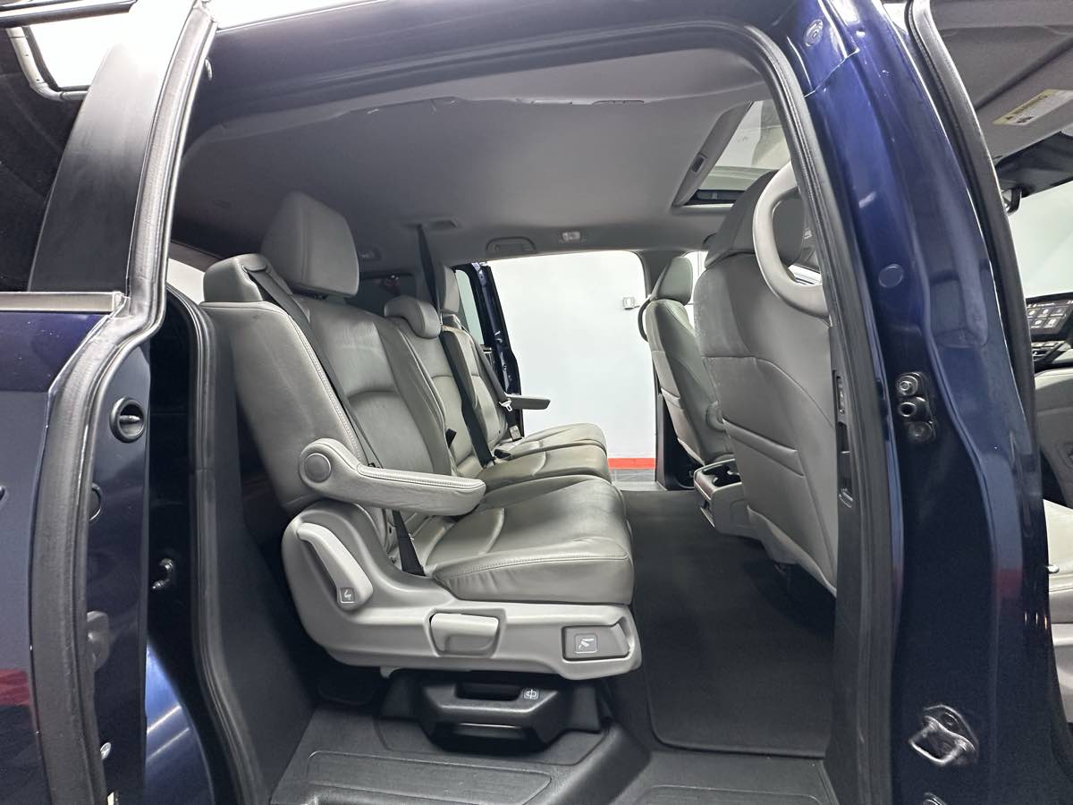 2020 Honda Odyssey EX-L photo 23