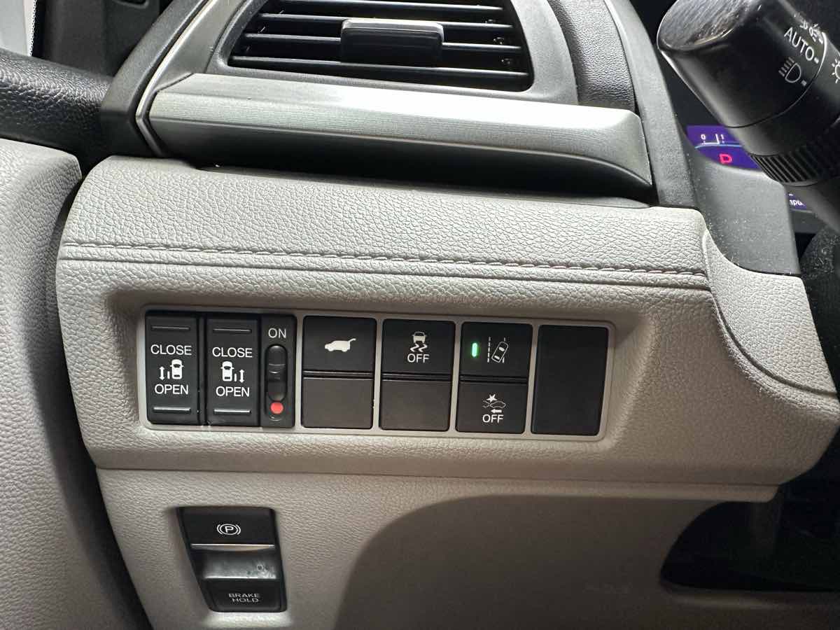 2020 Honda Odyssey EX-L photo 28