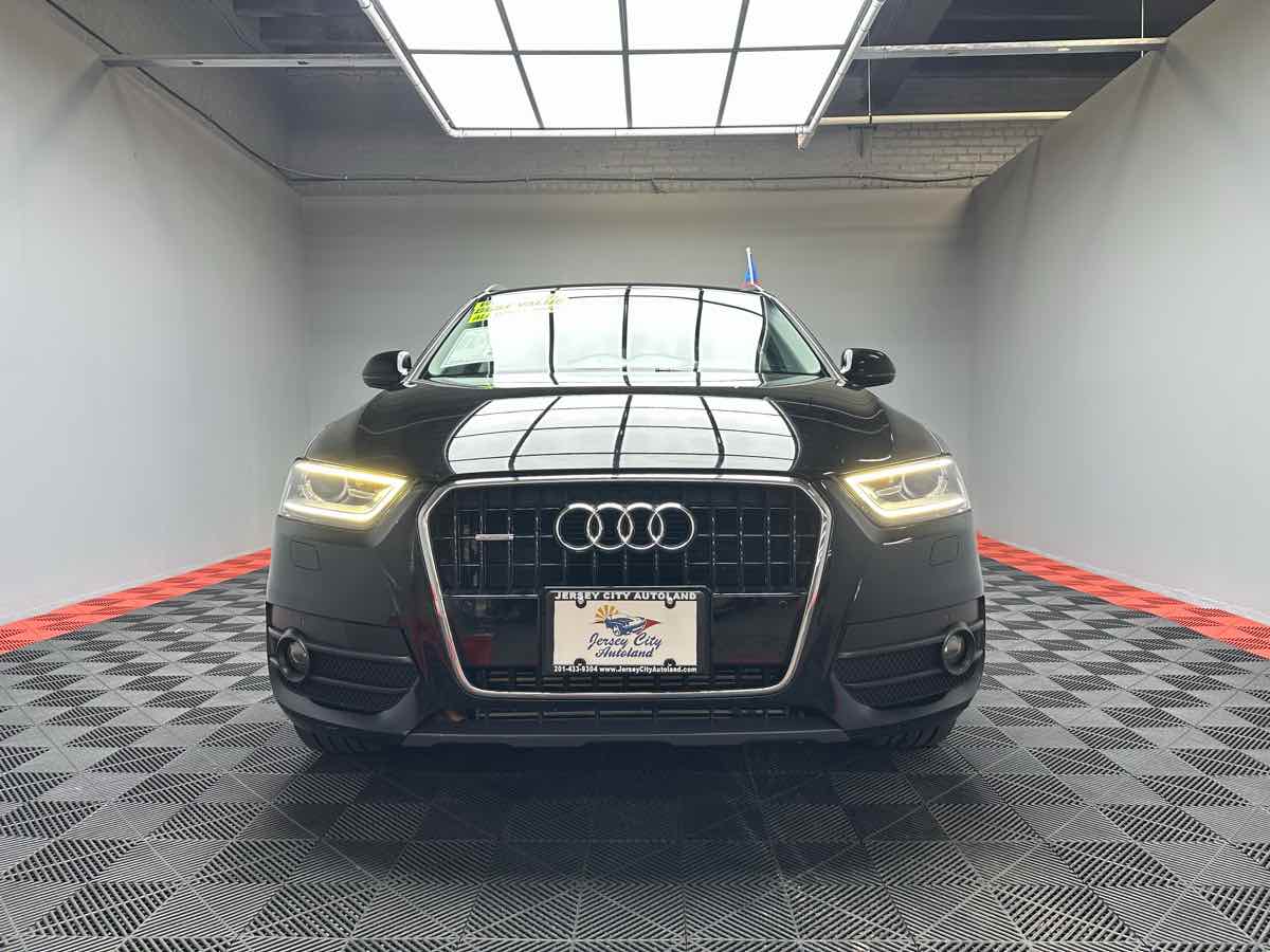 2015 Audi Q3 Prestige photo 2