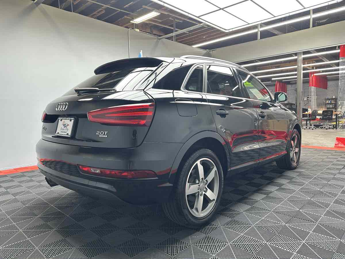 2015 Audi Q3 Prestige photo 8