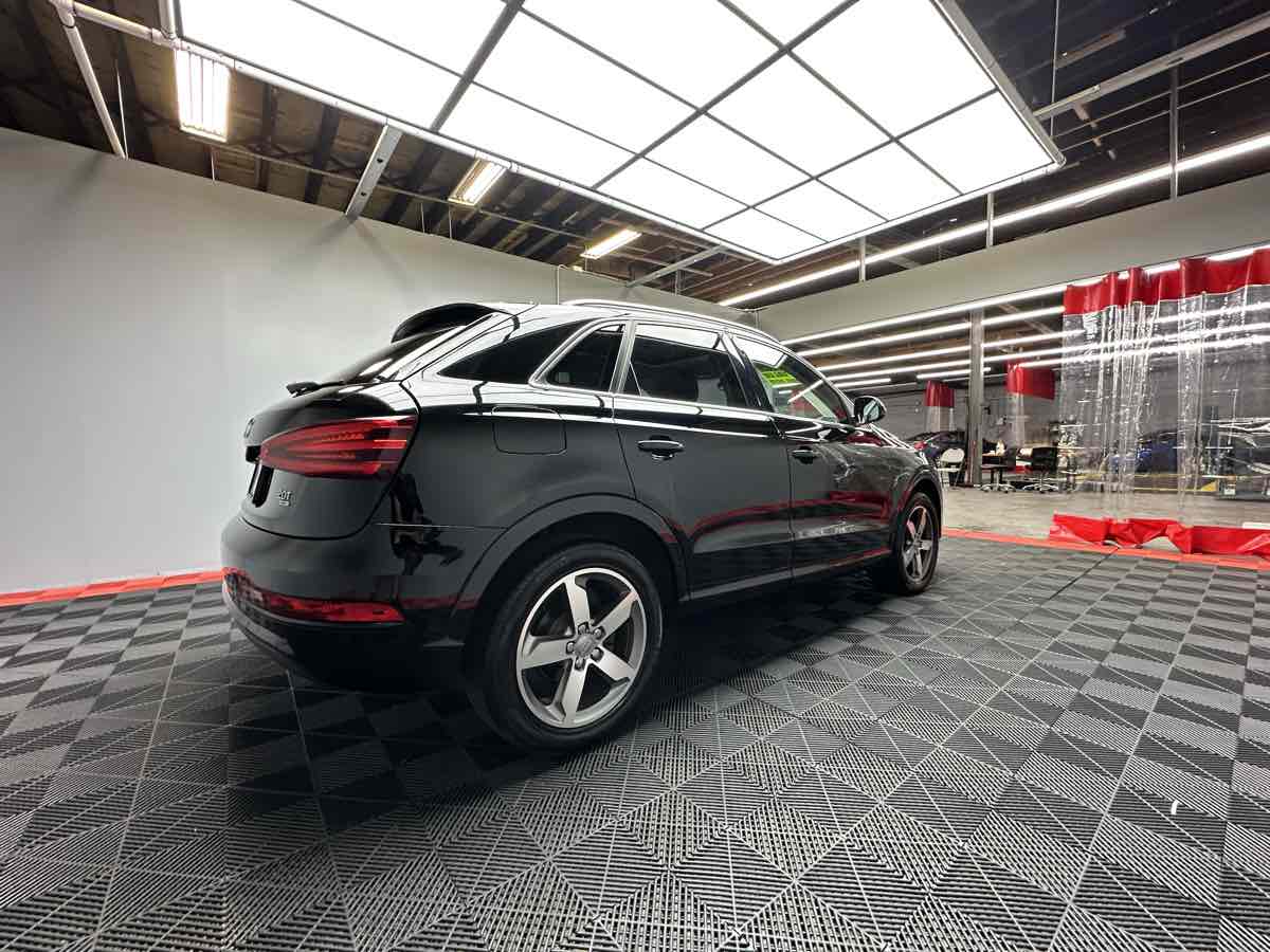 2015 Audi Q3 Prestige photo 9