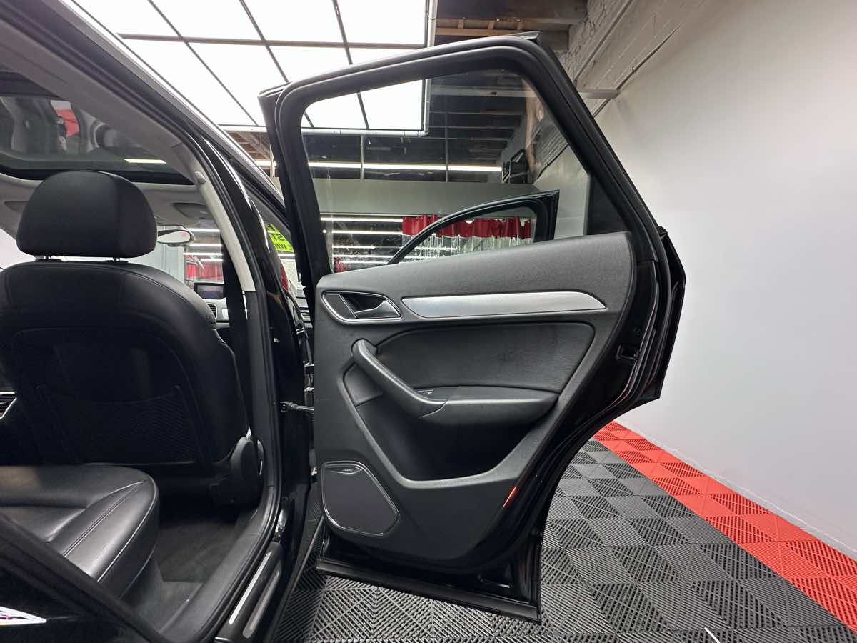 2015 Audi Q3 Prestige photo 20