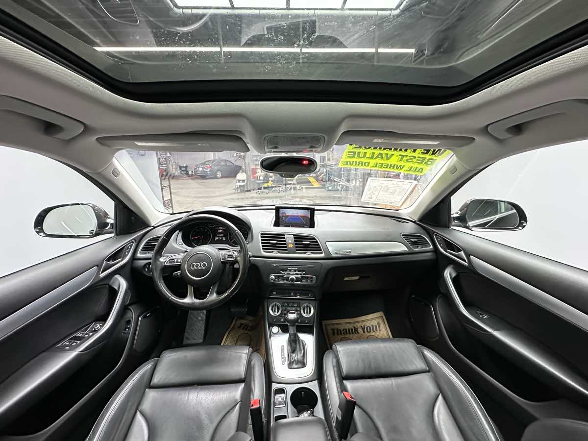 2015 Audi Q3 Prestige photo 26
