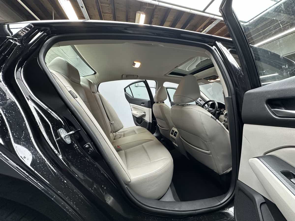 2019 Nissan Altima 2.5 SL photo 22