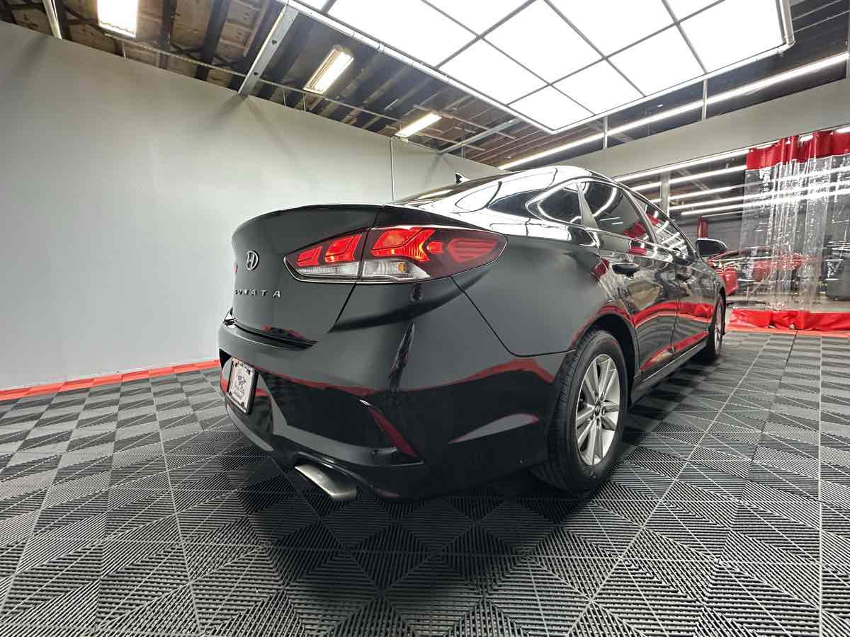 2018 Hyundai Sonata SE photo 16