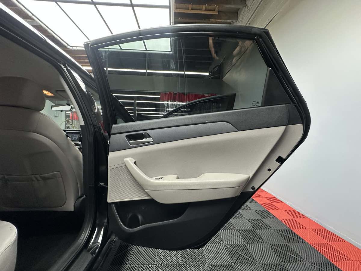2018 Hyundai Sonata SE photo 21