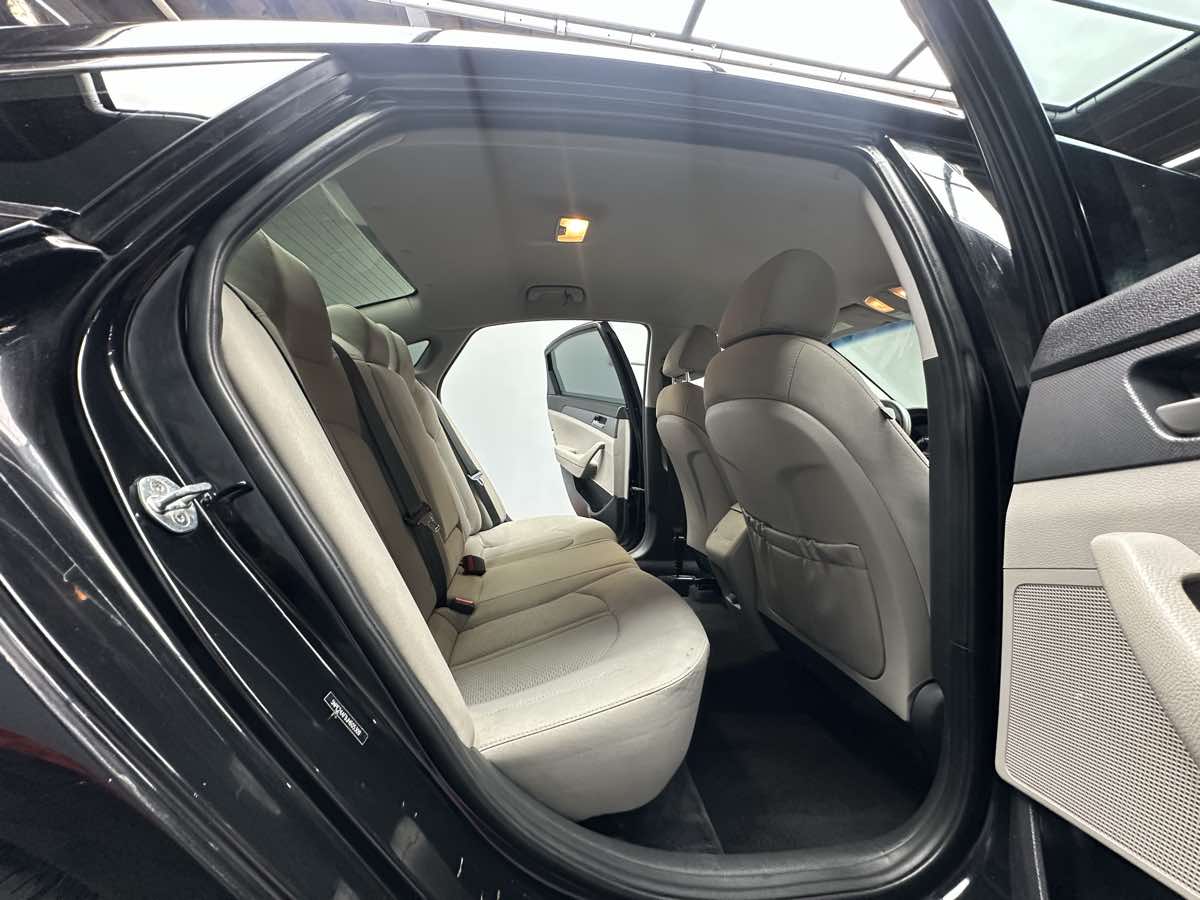 2018 Hyundai Sonata SE photo 23