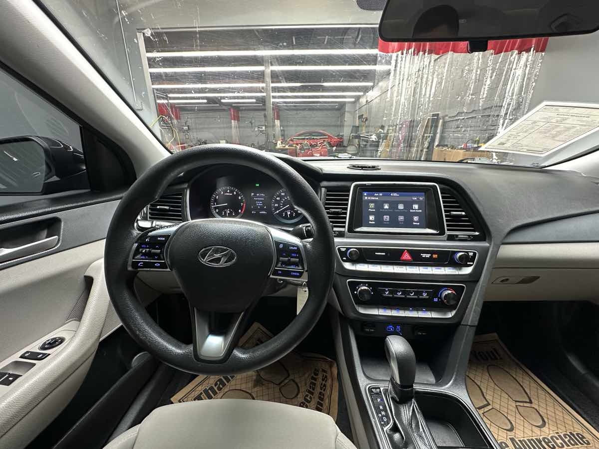2018 Hyundai Sonata SE photo 28