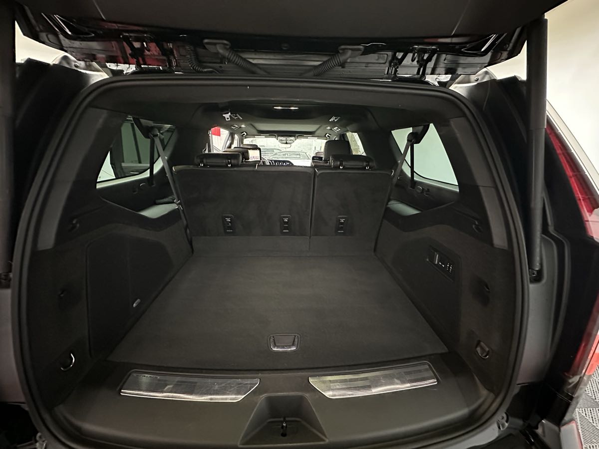 2024 Cadillac Escalade ESV Sport photo 9