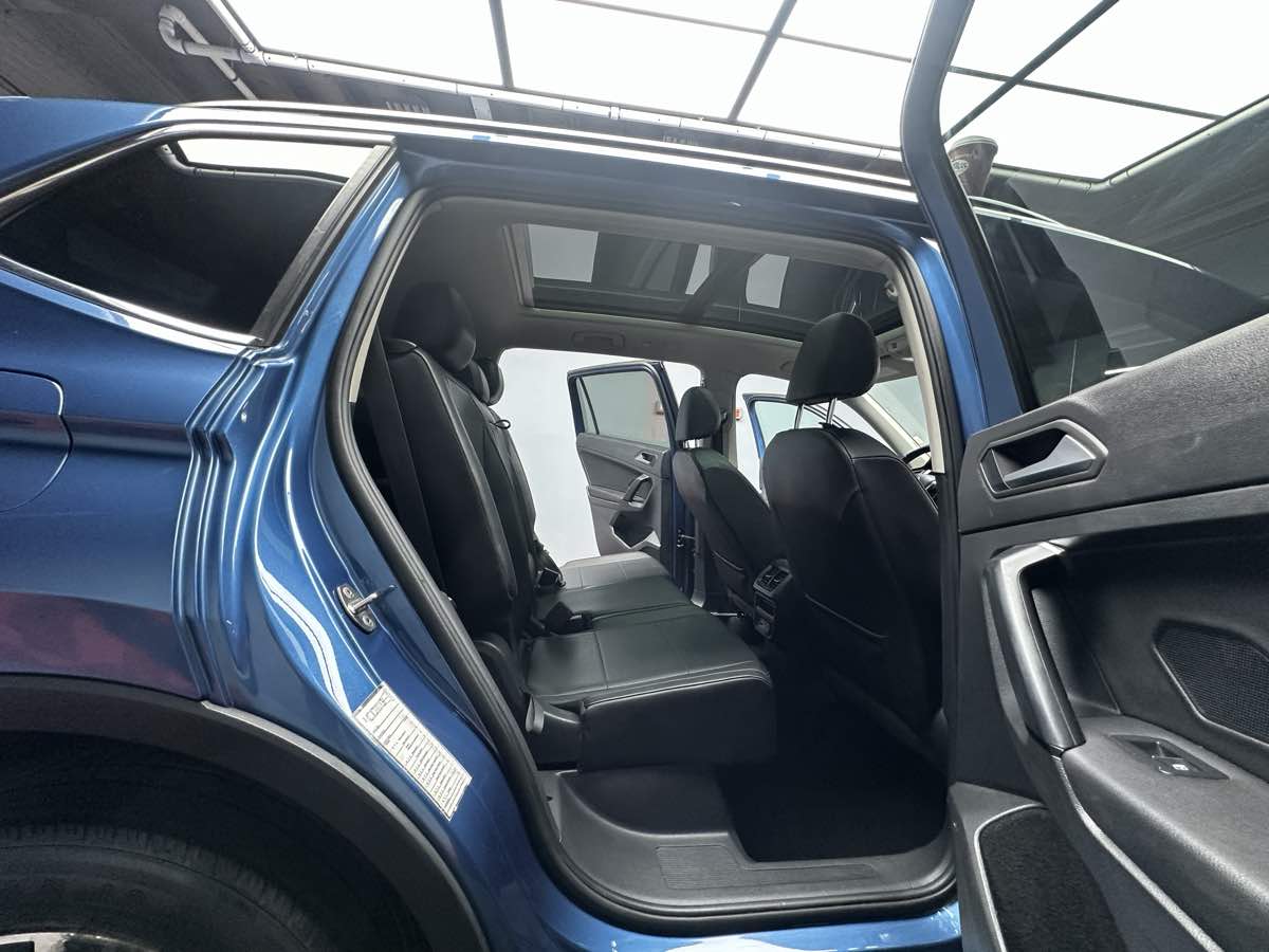 2019 Volkswagen Tiguan SE photo 20