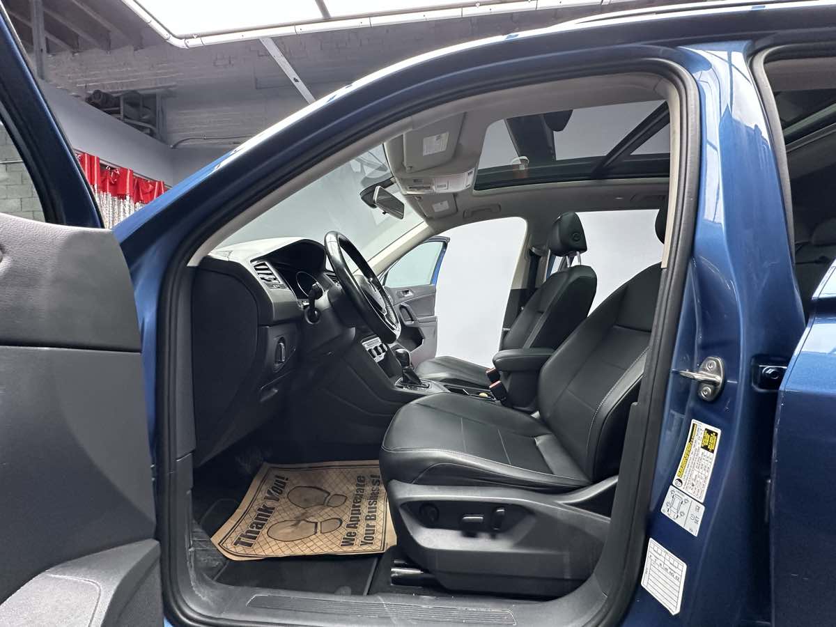 2019 Volkswagen Tiguan SE photo 22