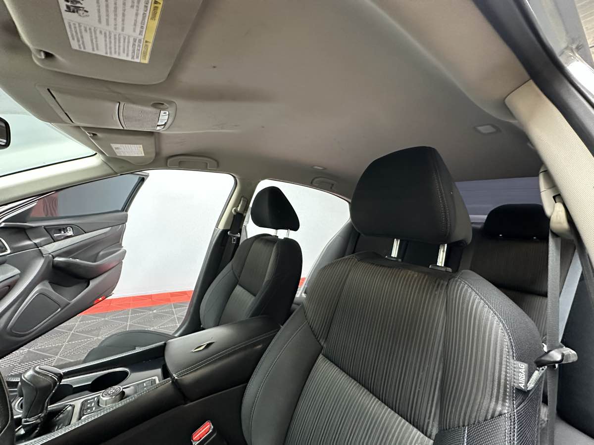 2018 Nissan Maxima S photo 17