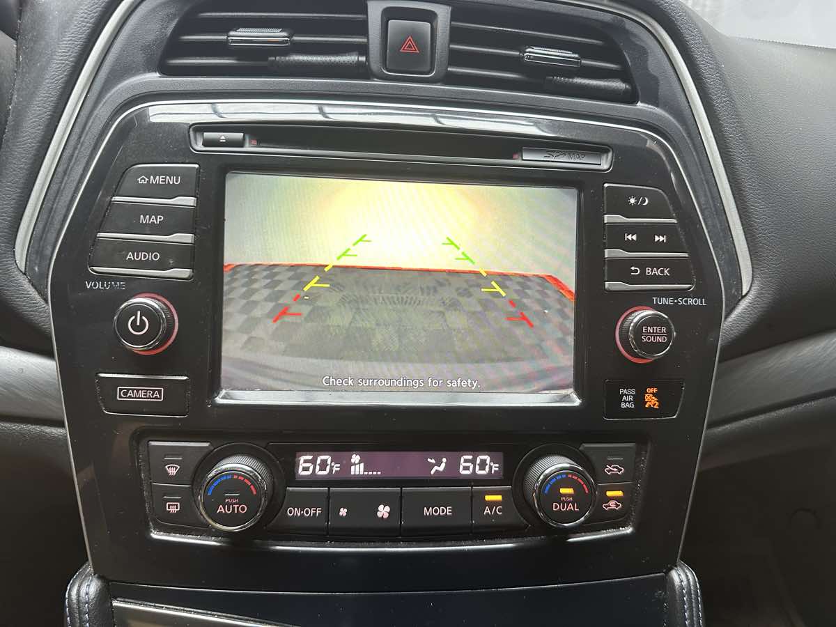 2018 Nissan Maxima S photo 22