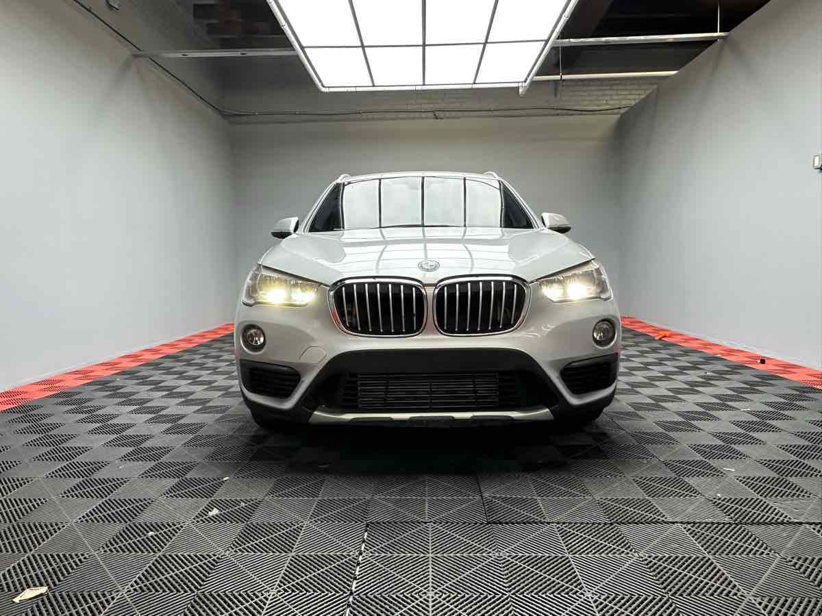 2018 Bmw X1 sDrive28i photo 2