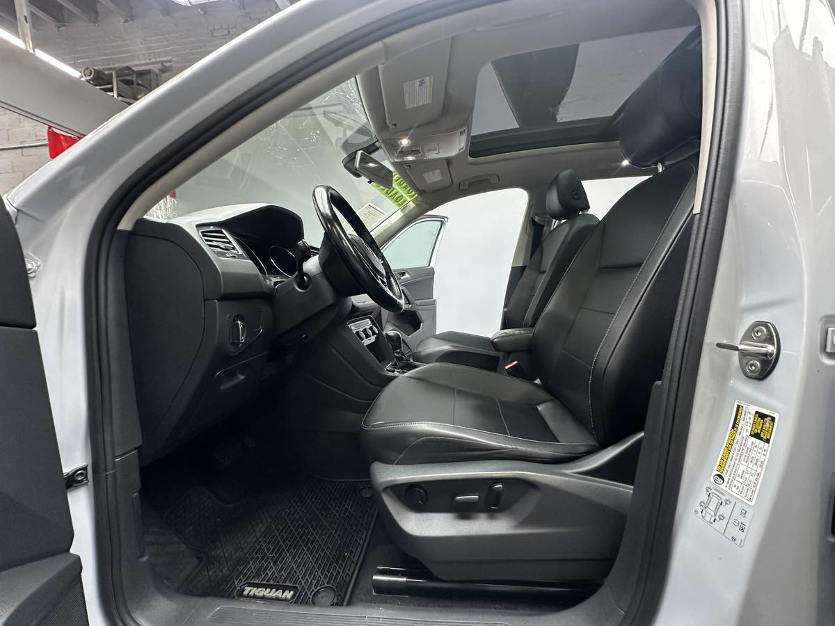 2019 Volkswagen Tiguan SE photo 19