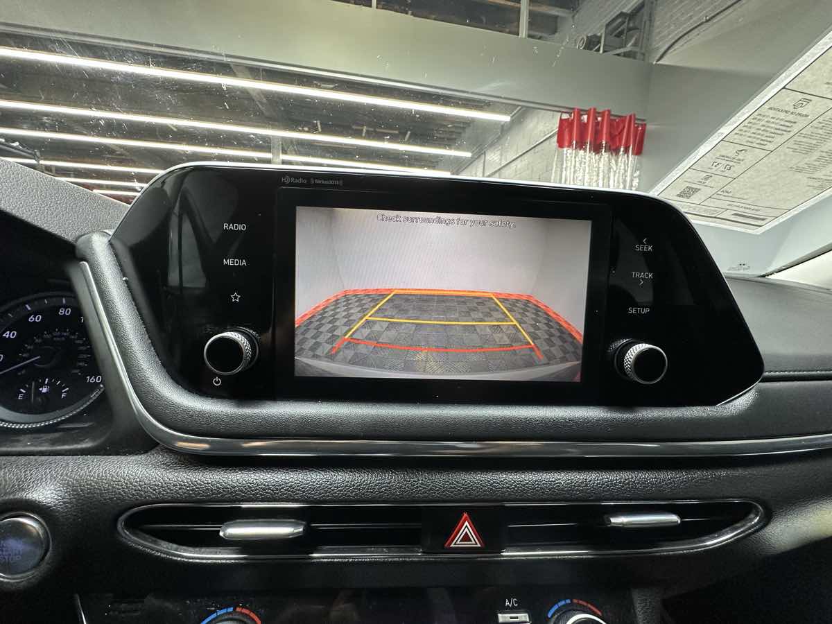 2021 Hyundai Sonata SEL photo 19