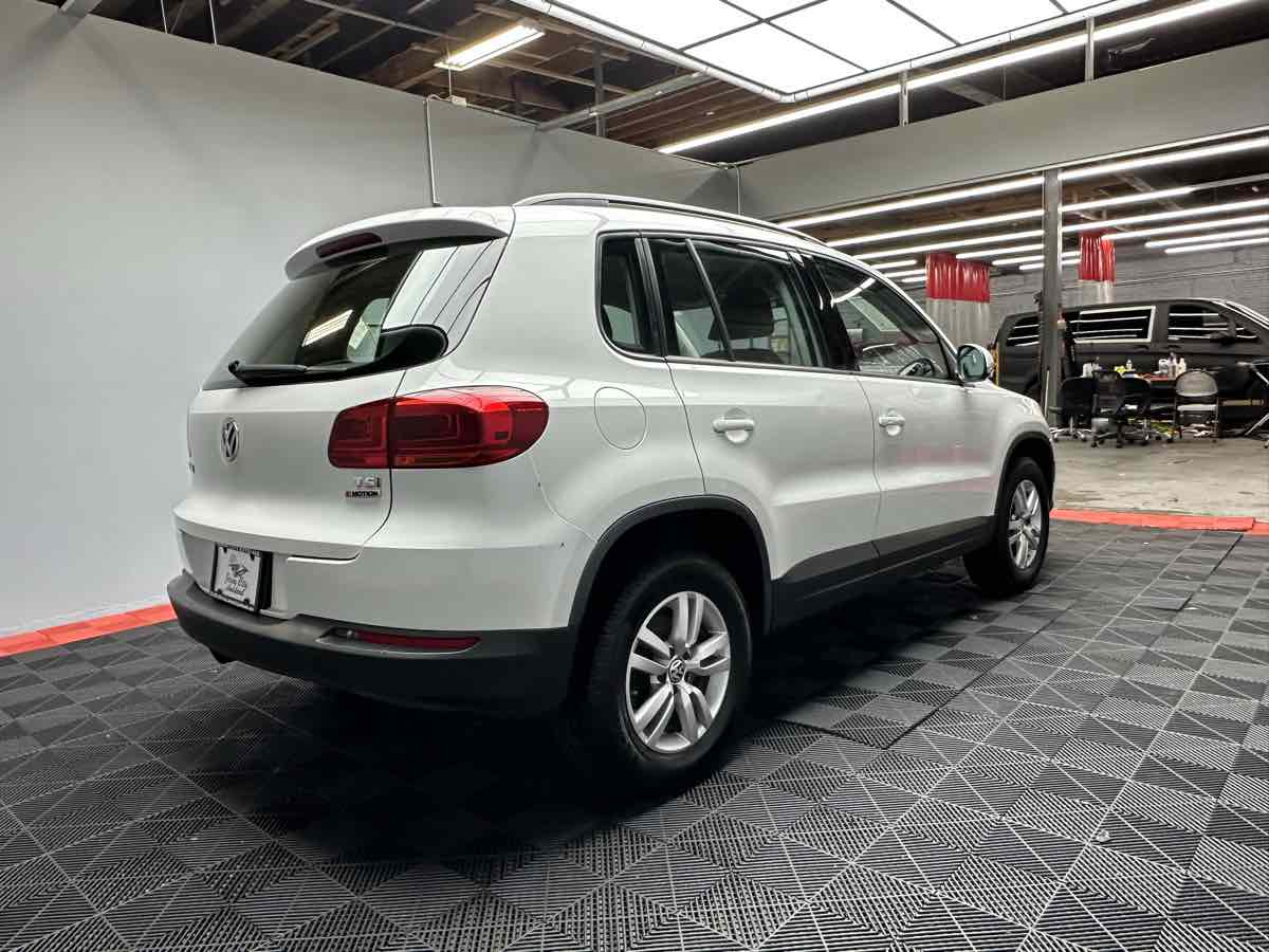 2017 Volkswagen Tiguan S photo 4
