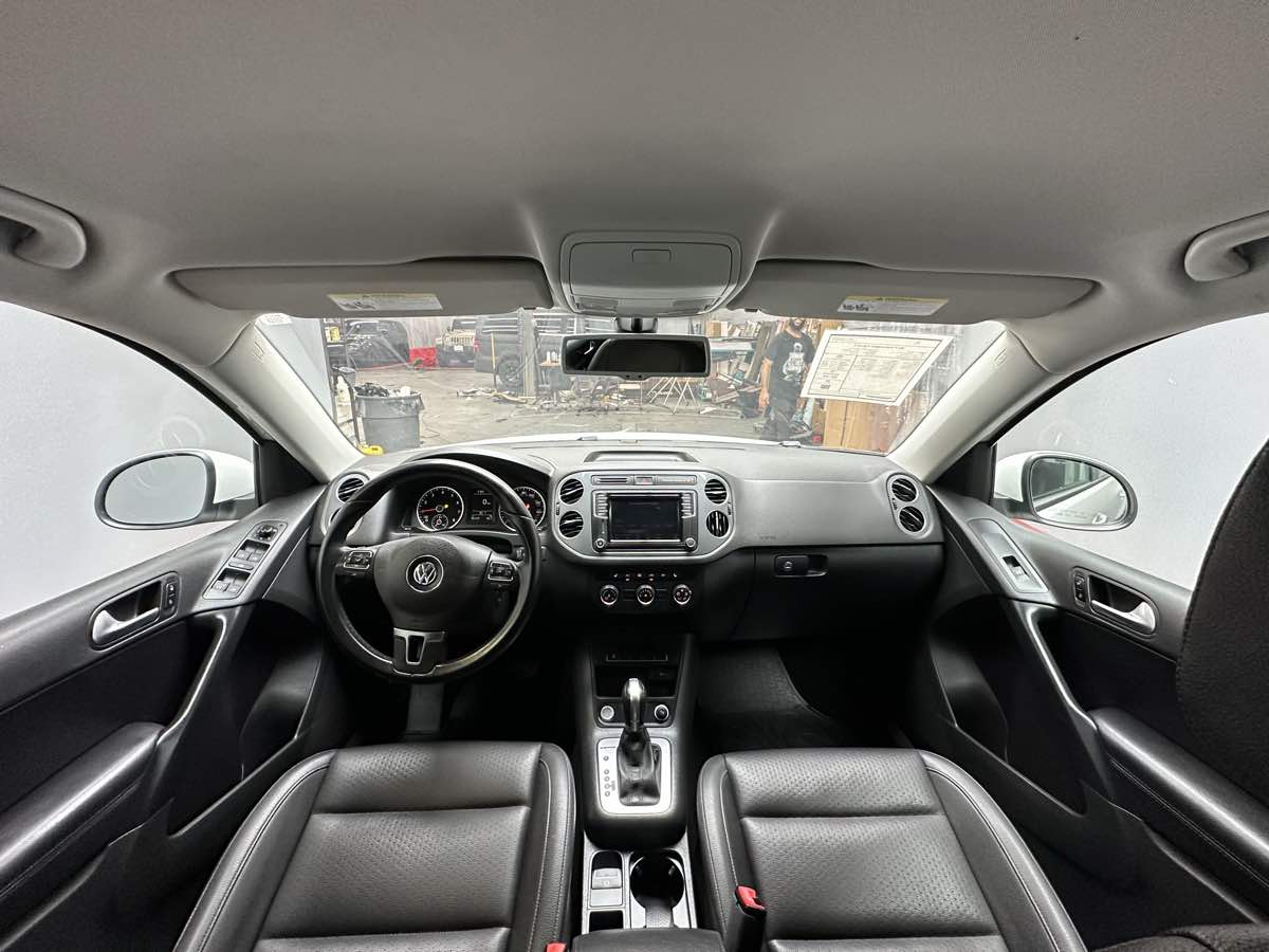 2017 Volkswagen Tiguan S photo 18