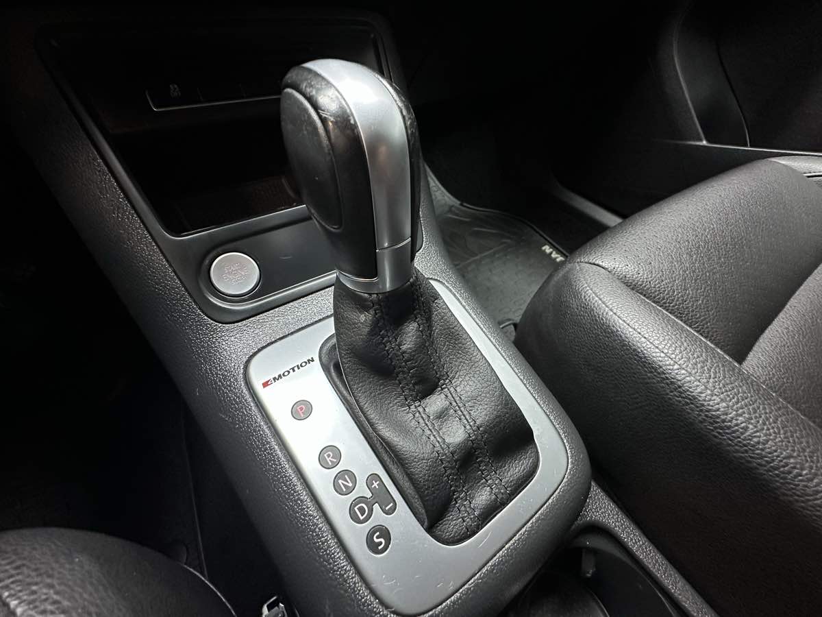 2017 Volkswagen Tiguan S photo 20
