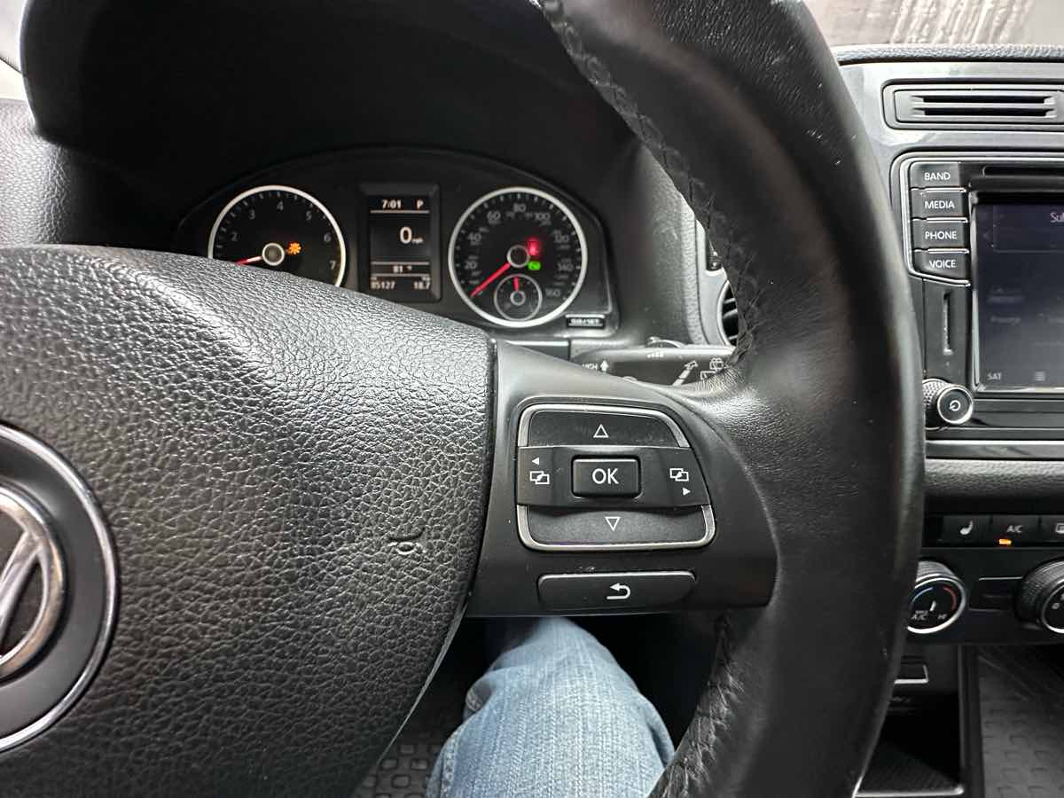 2017 Volkswagen Tiguan S photo 22