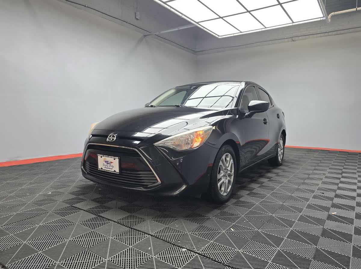 2016 Scion iA photo 2