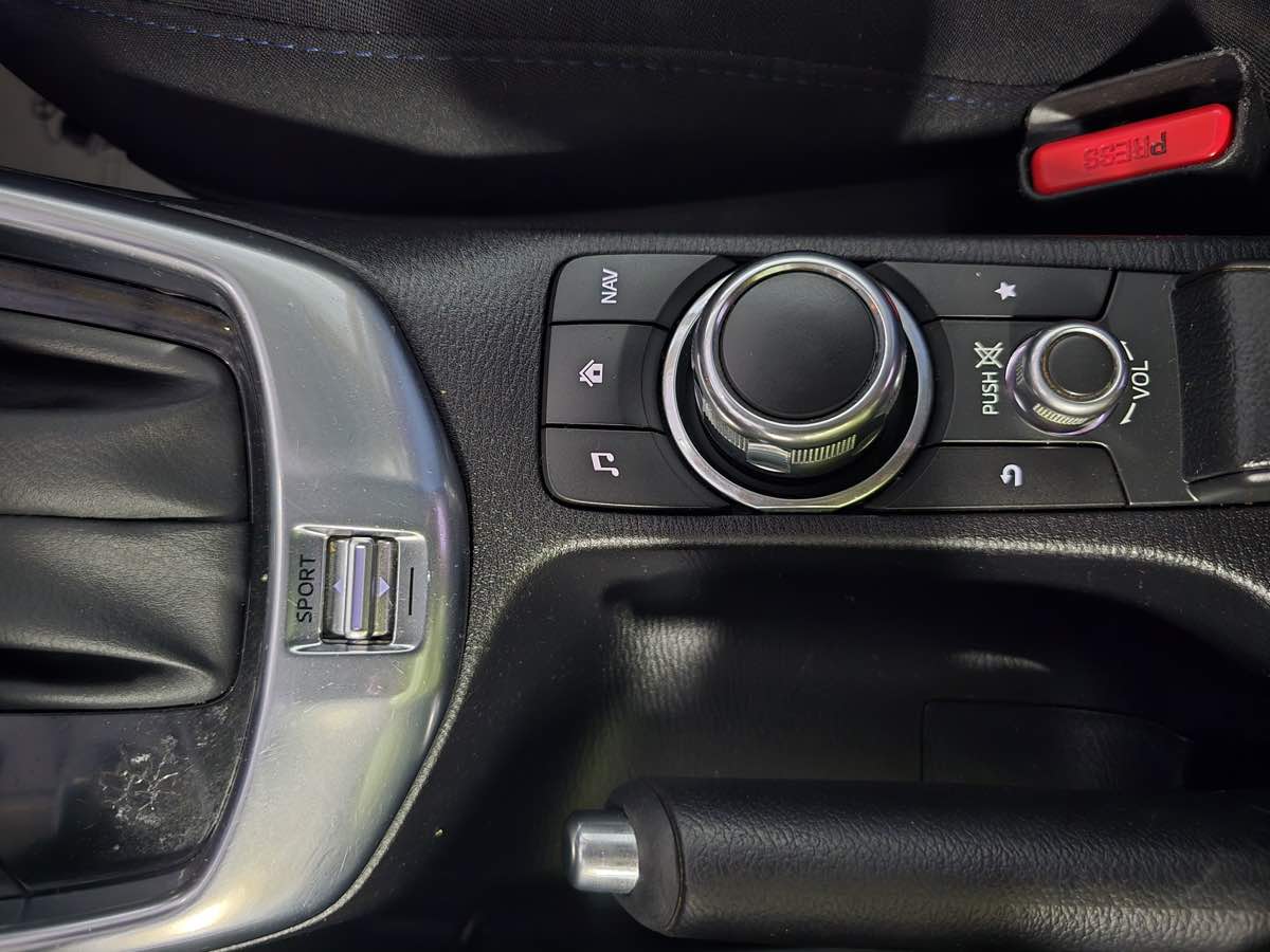 2016 Scion iA photo 19