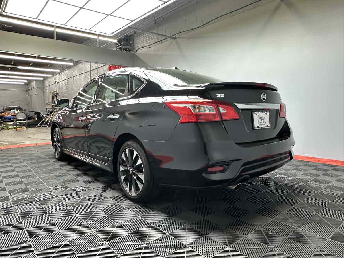 2017 Nissan Sentra SR Turbo photo 3