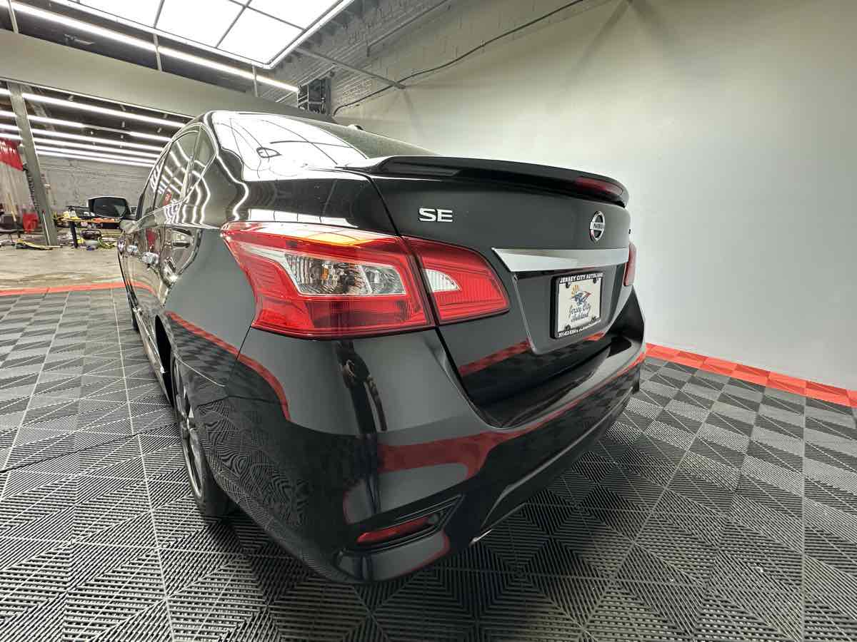 2017 Nissan Sentra SR Turbo photo 10