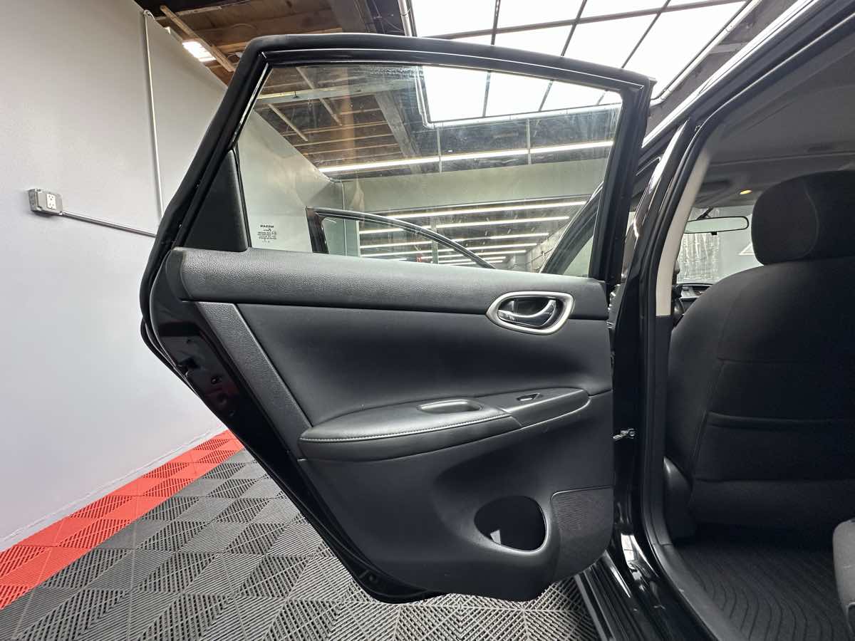 2017 Nissan Sentra SR Turbo photo 12