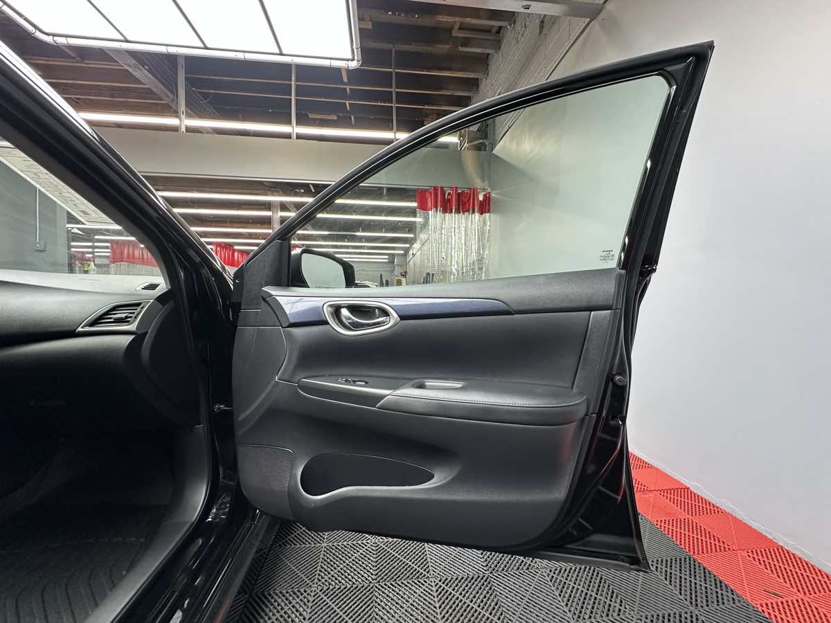 2017 Nissan Sentra SR Turbo photo 13