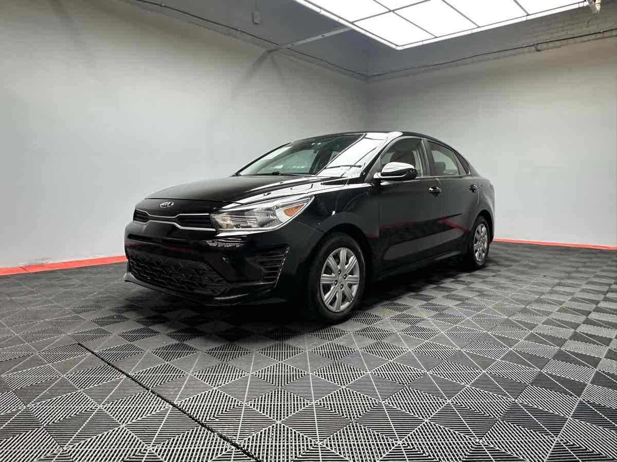 2021 Kia Rio S photo 3