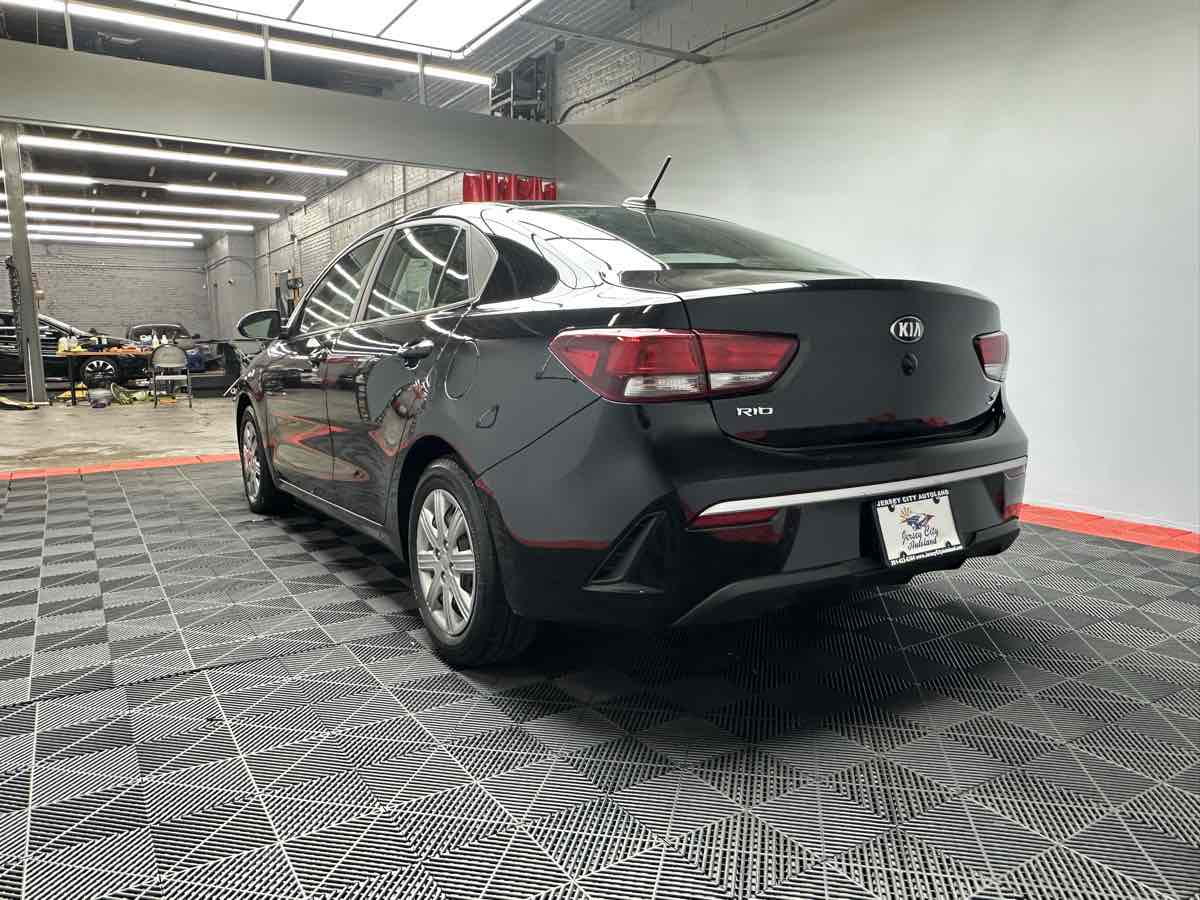 2021 Kia Rio S photo 4