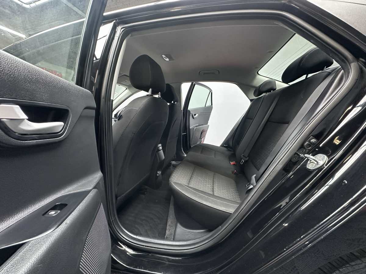 2021 Kia Rio S photo 19