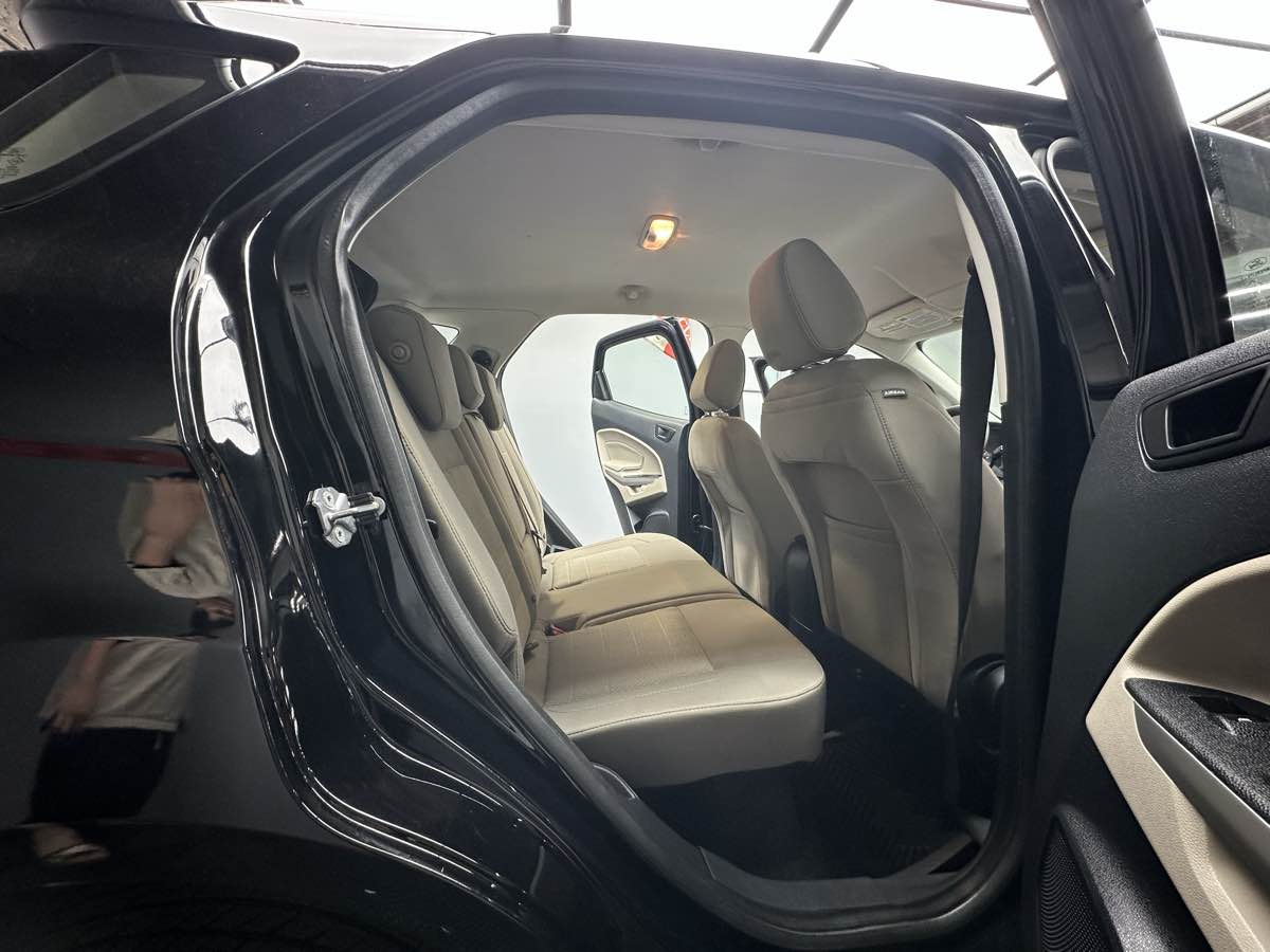 2019 Ford EcoSport S photo 18
