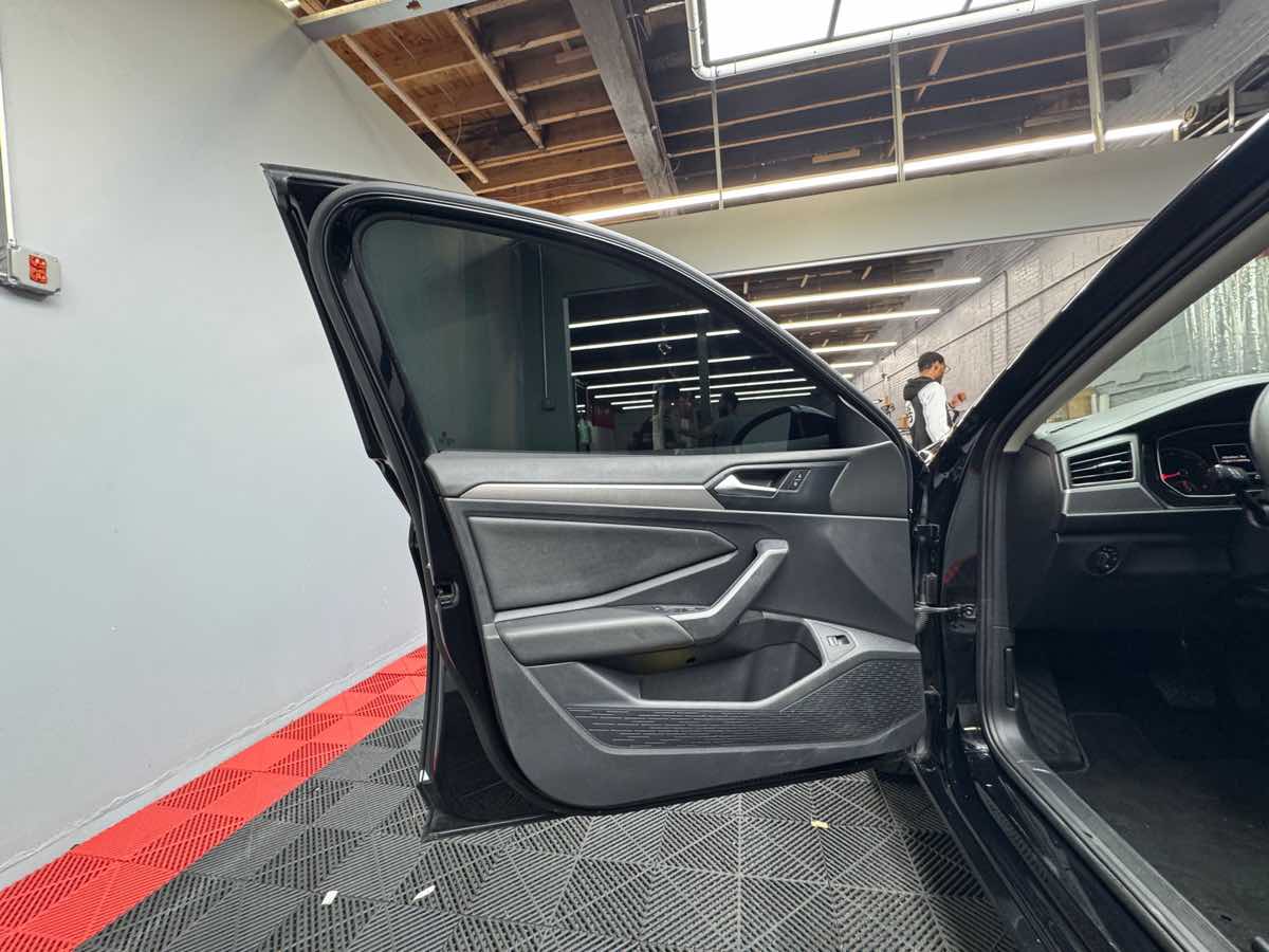 2019 Volkswagen Jetta SE R-Line photo 13
