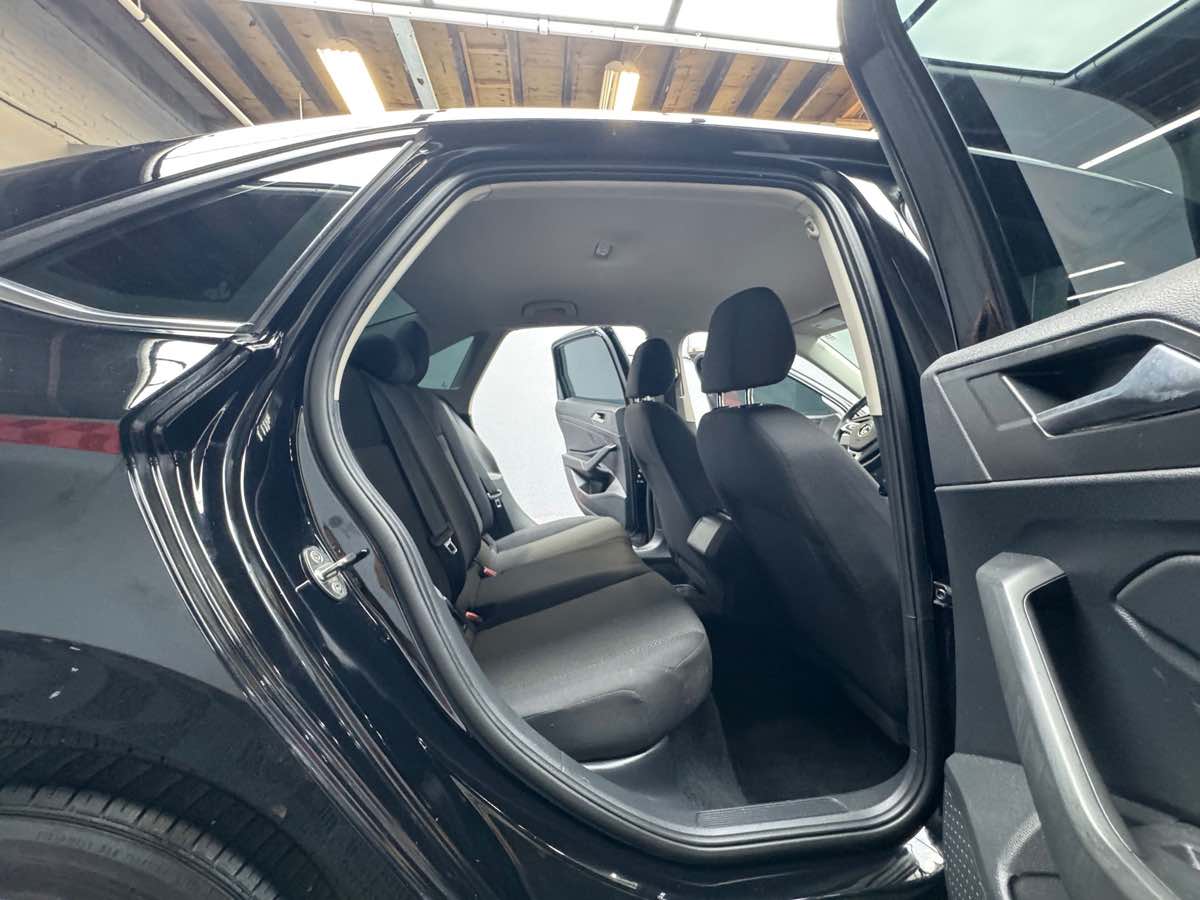 2019 Volkswagen Jetta SE R-Line photo 18