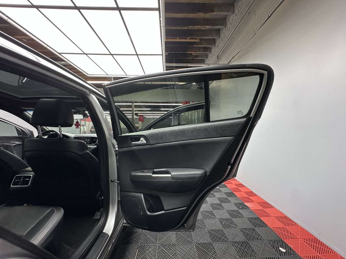 2020 Kia Sportage S photo 17