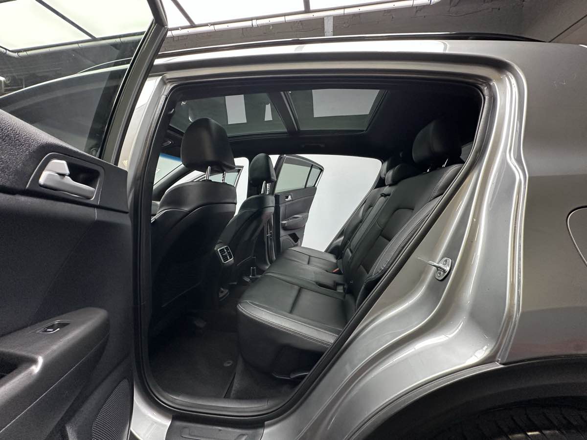 2020 Kia Sportage S photo 20