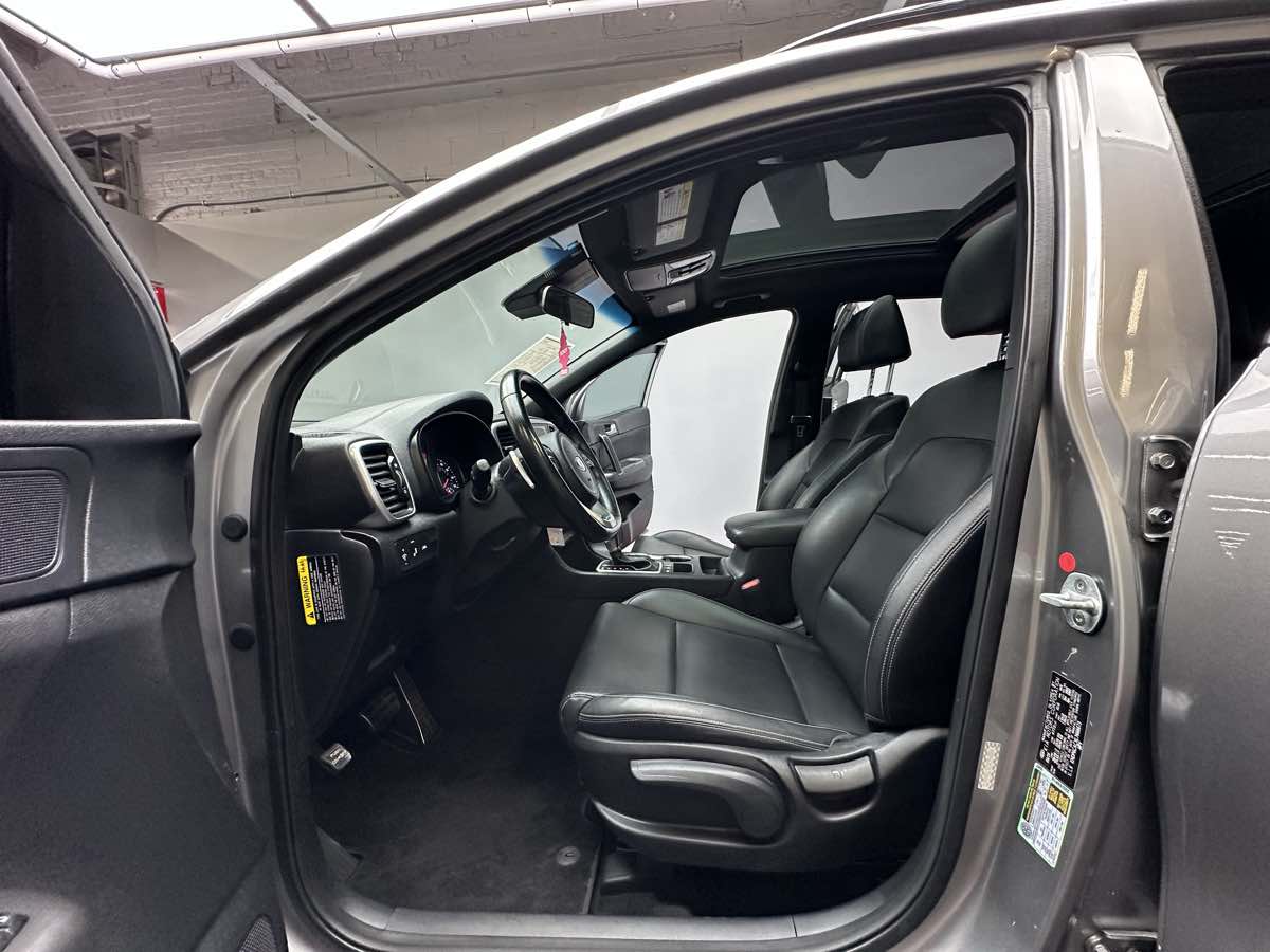 2020 Kia Sportage S photo 21