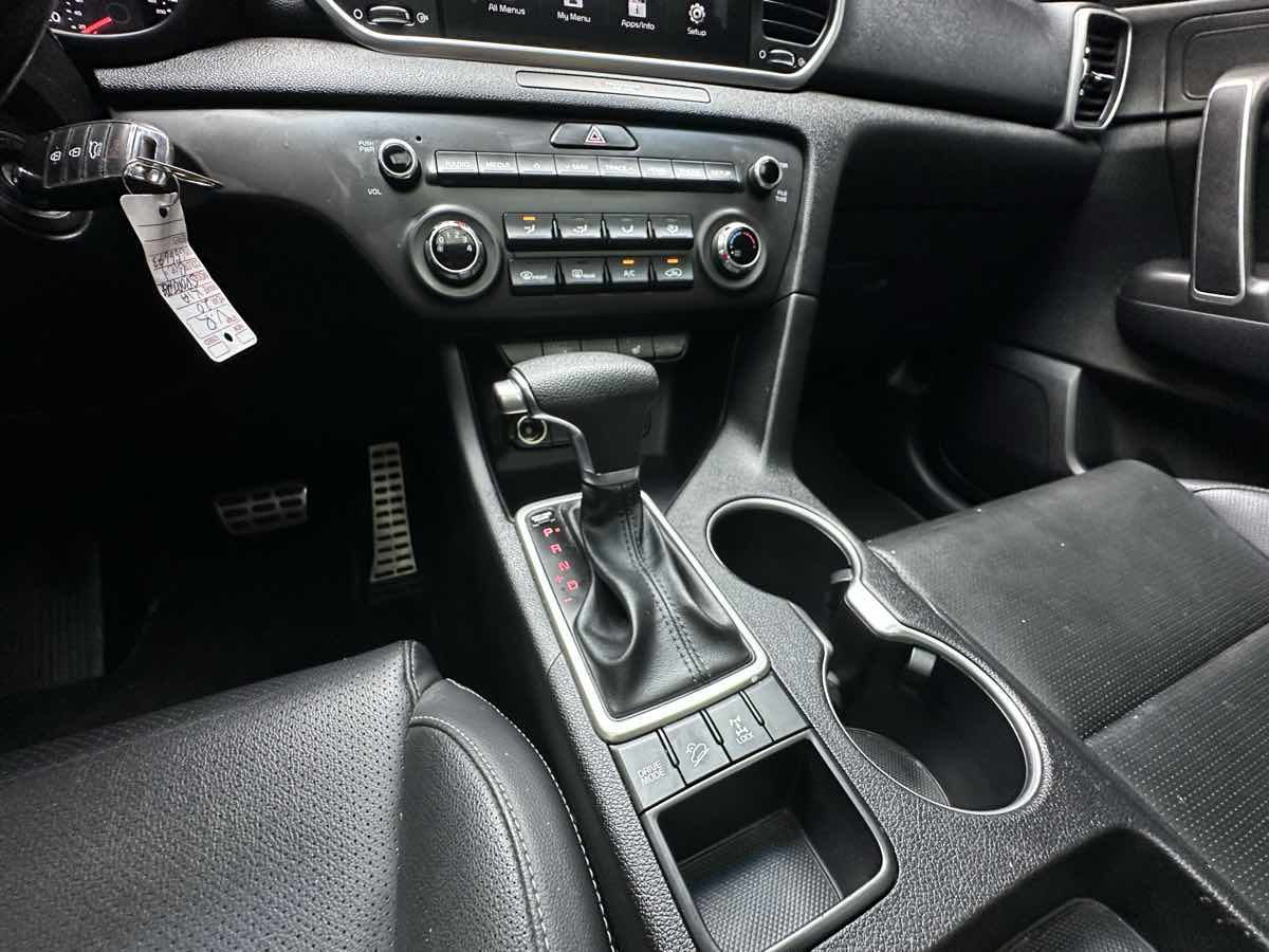 2020 Kia Sportage S photo 25