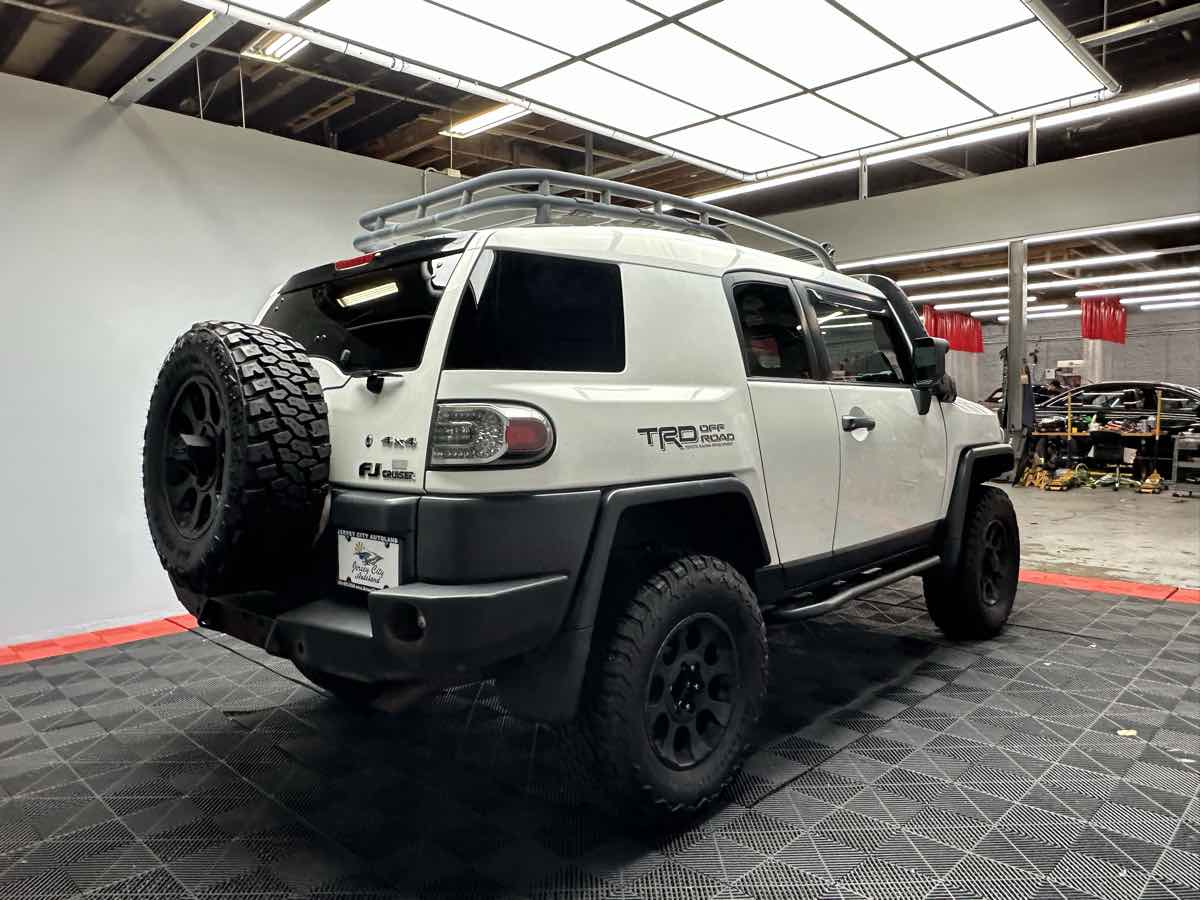 2012 Toyota FJ Cruiser Base photo 5