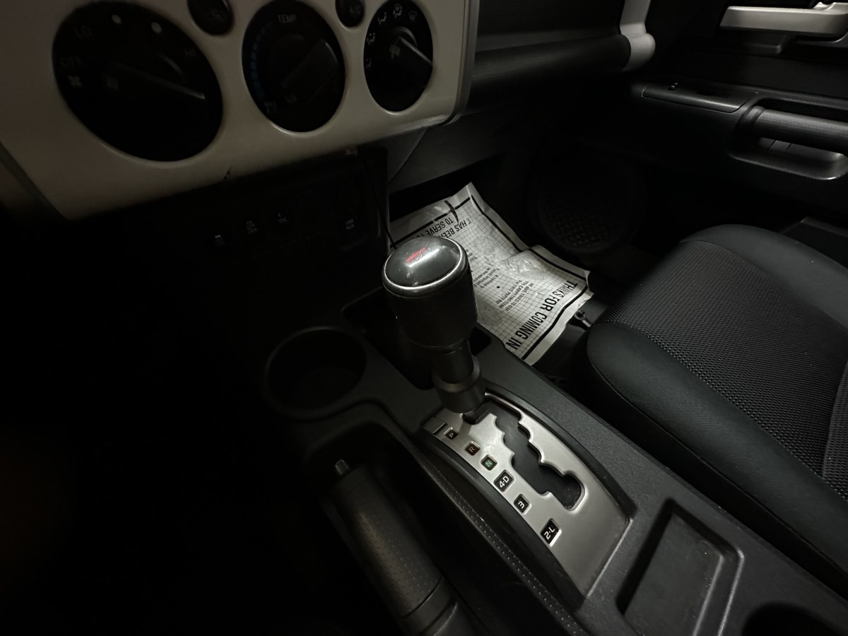 2012 Toyota FJ Cruiser Base photo 21