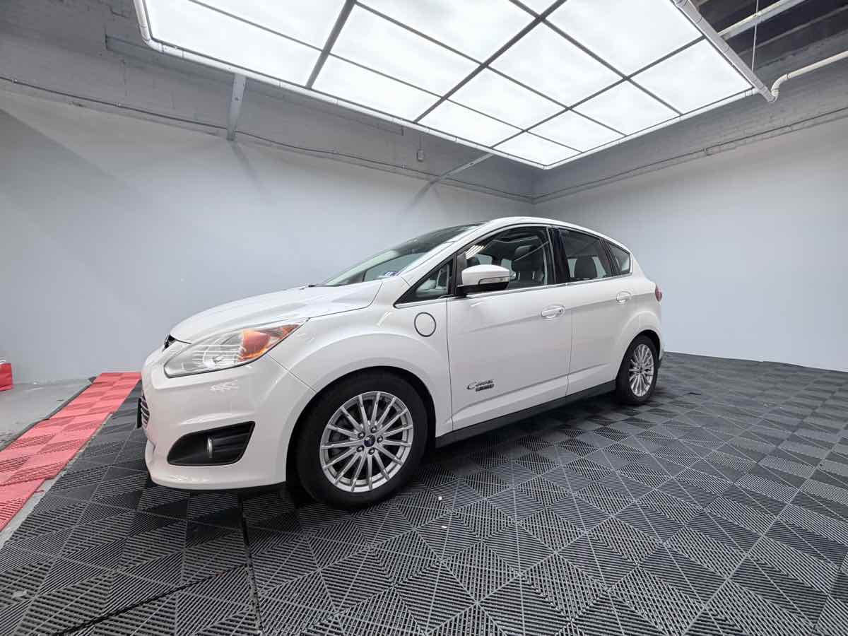 2013 Ford C-Max Energi SEL photo 2
