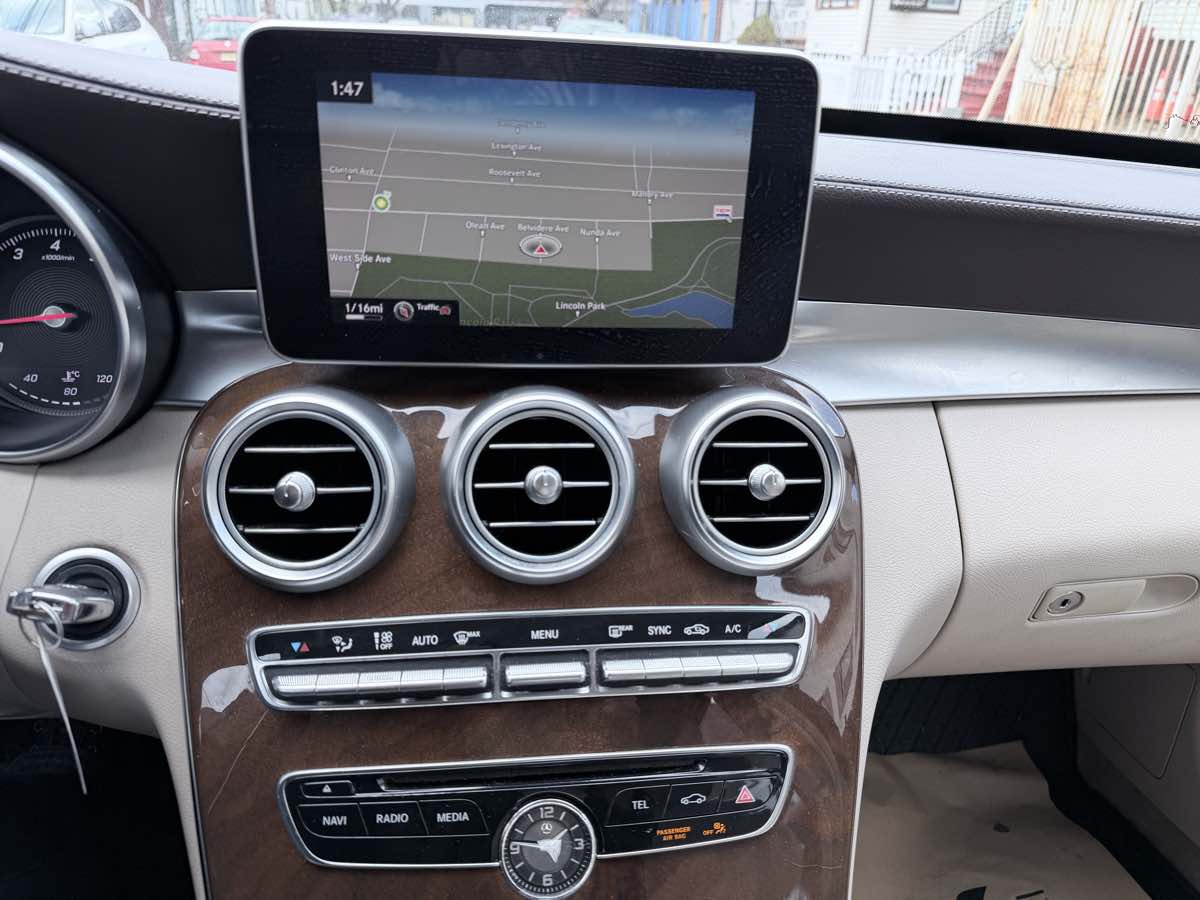 2015 Mercedes-Benz C-Class C300 - Photo 20